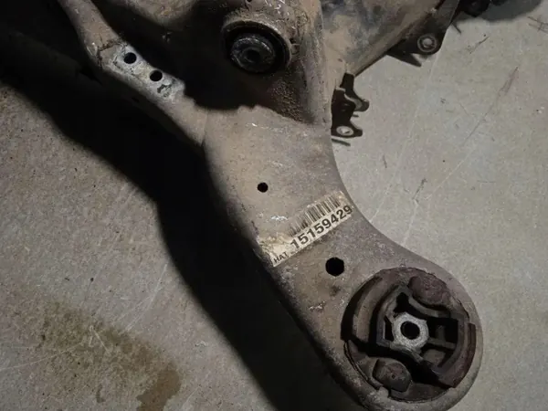 Suspensión trasera Mercedes CLS W219 OEM 2190400 image 3