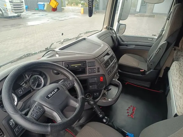 DAF XF 106 Cabine OEM 2040324 - Gebruikte Staat image 5