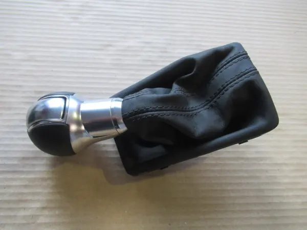 Pommeau de levier de vitesse OEM 8V1713139Q Audi A3 E-Tron image 2