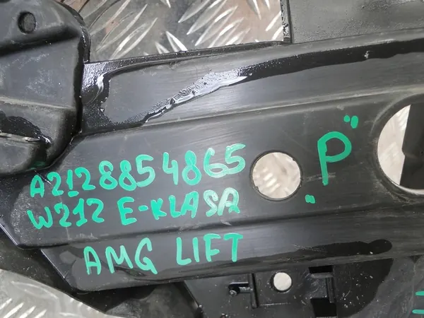 Mercedes-Benz W212 Classe E Guia de Para-choque Direito A2128854865 image 4
