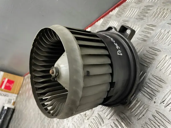 Ventilateur d'habitacle OEM 3558741 pour Discovery III 2.7TDV6 image 3