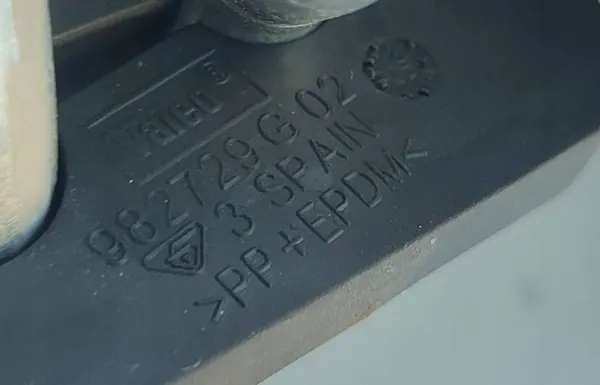 2007 Mercedes-Benz R W251 Ilmastointikondensaattori 982729G02 image 3