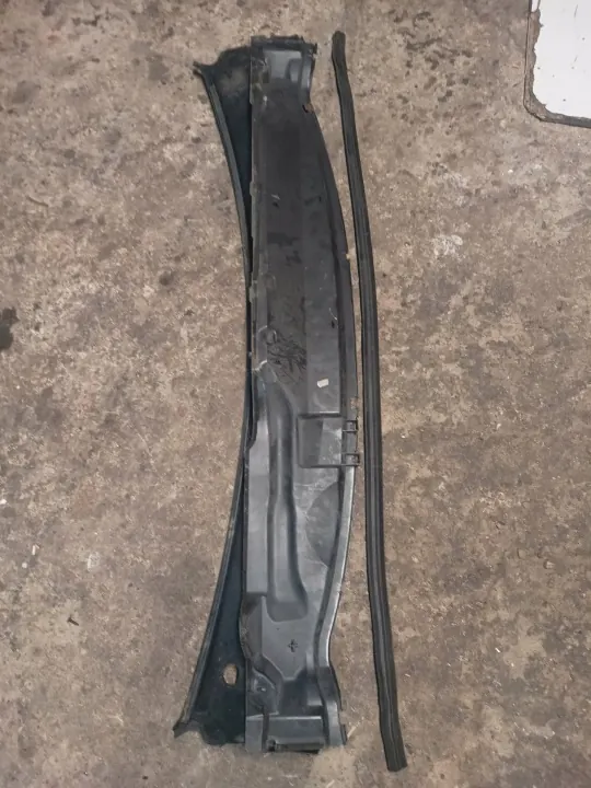 Ford Focus MK2 ylä- ja ala-tuulilasi OEM 4M51-A02216-AG image 3