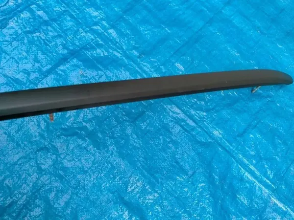 Audi A4 B9 kattokaiteet OEM 8W9860021E 8W9860022E image 4