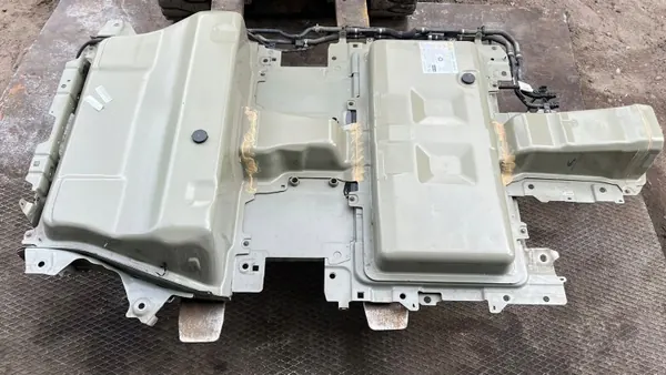 Batería de tracción Opel Mokka II E OEM 9853117180 image 2