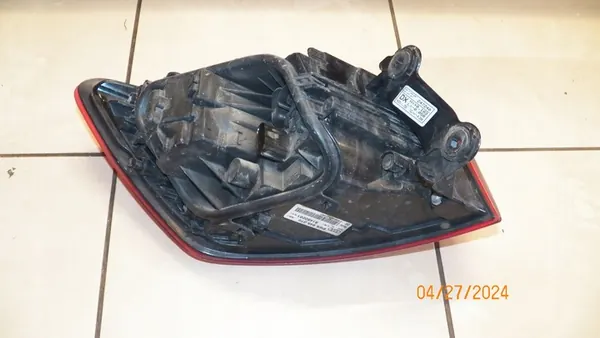 AUDI A4 B9 Combi Lámpara Trasera Derecha 8W9945070 image 2