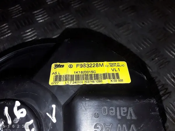 VW Värmefläkt OEM 1K1820015C - Begagnad image 5