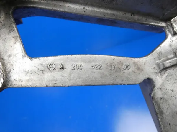OEM A2056223700 Ajovalon Kiinnitys Oikea Etu image 4