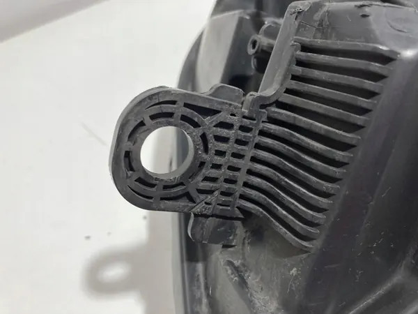 Depo 235-1113RMLD-EM Faro Derecho image 6