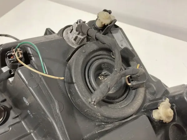 Depo 235-1113RMLD-EM Faro Derecho image 9