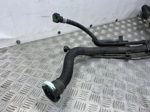 OEM FBZ28689 Pescoço de Abastecimento para Toyota RAV4 2019 image 6
