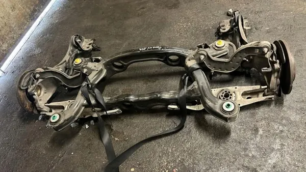 Hinterachse OEM A2473502802 für Mercedes A-Klasse image 3