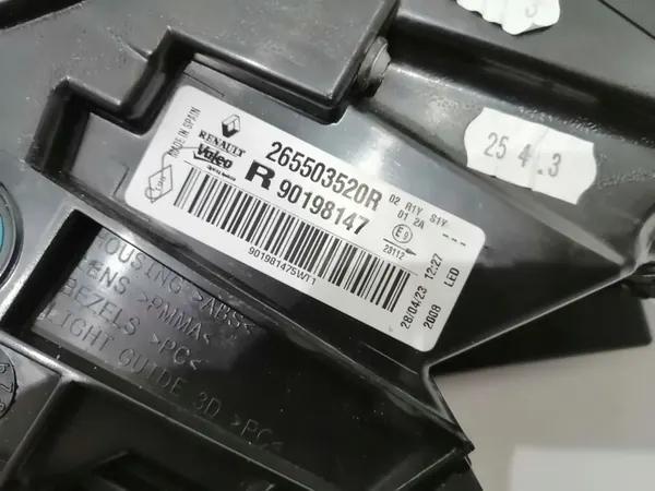 Oikea Takavalo Renault Megane IV Lift image 10