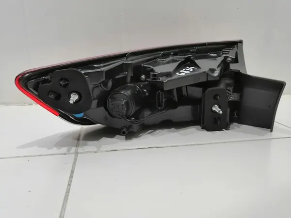 Oikea Takavalo Renault Megane IV Lift image 8