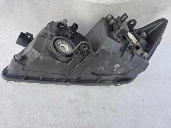 Oikea Ajovalo Fiat Freemont 05067788AC image 5