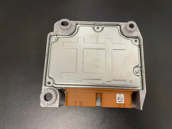 Airbag-besturingseenheid OEM 95910-D7130 voor Hyundai Tucson III image 3