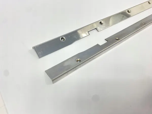 Glissières de toit ouvrant chrome OEM SDV08752 Mercedes image 6