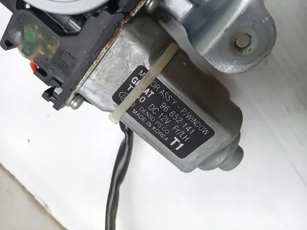 Mecanismo de janela dianteira esquerda Chevrolet Aveo T250 image 4