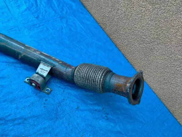 Audi Q5 80A 2.0 TFSI OEM 80A253300K Silenciador Central image 4