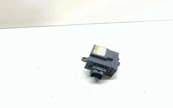 Lämmitysventtiili OEM D397GG6AA Kia Sportagelle image 3