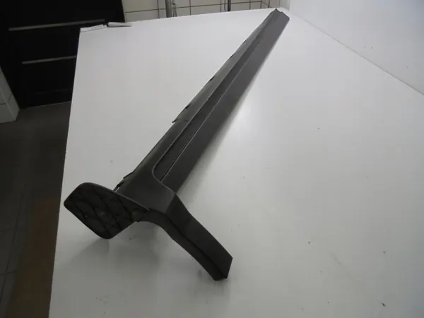 OEM CV44-S10155-AB Vasen kynnyssuoja Ford Kuga MK2 image 3