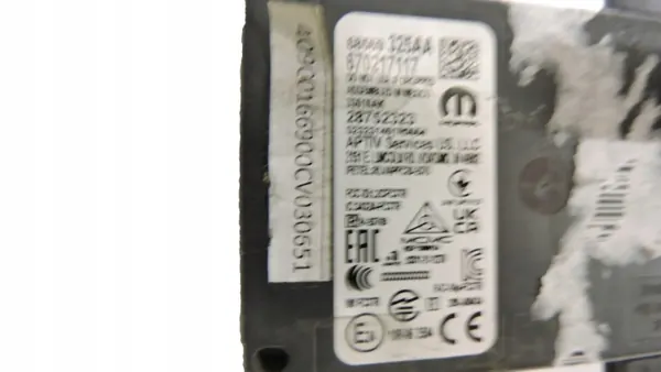 Radar para-choques dianteiro Maserati Grecale OEM 670217117 image 3