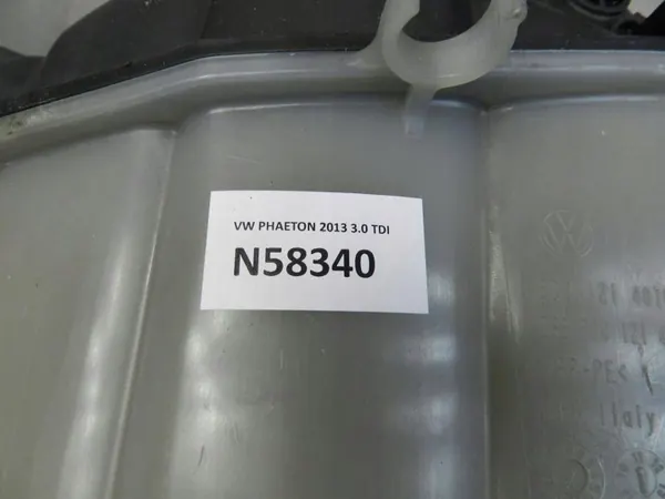 Réservoir d'expansion liquide OEM 3D0121407J VW Phaeton image 4