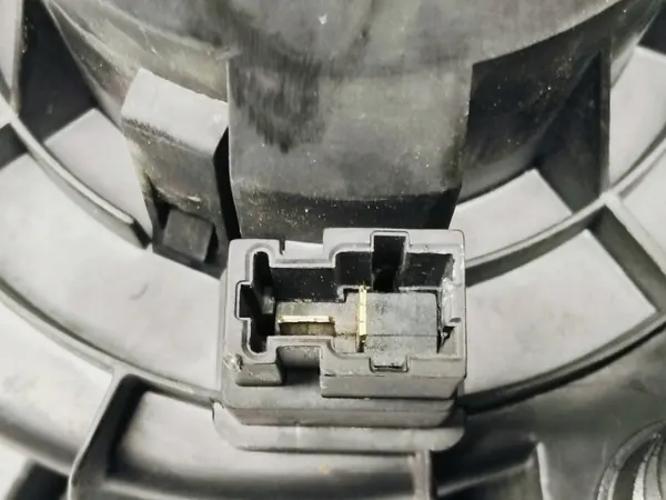 Nissan Gebläseventilator OEM 27200AV602 - Gebraucht image 3