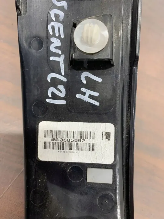 Cadre phare arrière Subaru Ascent OEM 3685092 image 5