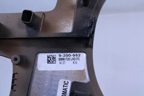 BMW X3 F25 Console Trim 9200952 image 4