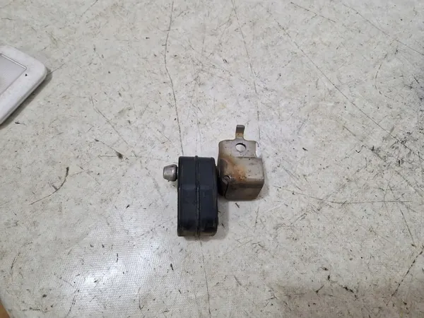 DODGE CHARGER CHALLENGER 15- Uitlaatbeugel 04578340AA image 3