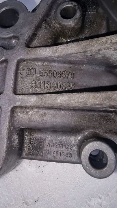 Vattenpump Opel Insignia B Zafira C 2.0 CDTI 55505570 image 6