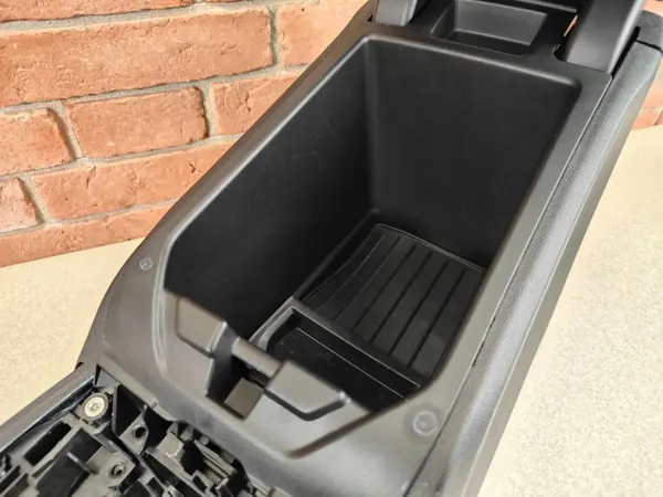 OEM 6814805 Accoudoir Console Centrale Noir Couture Grise image 7