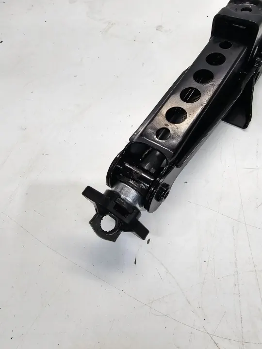 Macaco Audi OEM 8V0011031 para A3 8V e A1 image 3