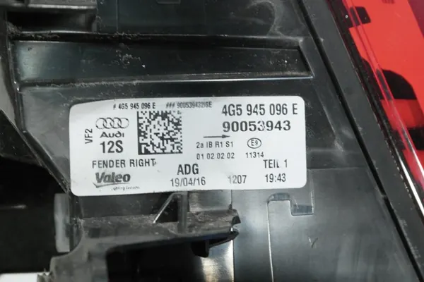 AUDI A6 C7 Lift Berlina Luz Trasera Derecha 4G5945096E image 3