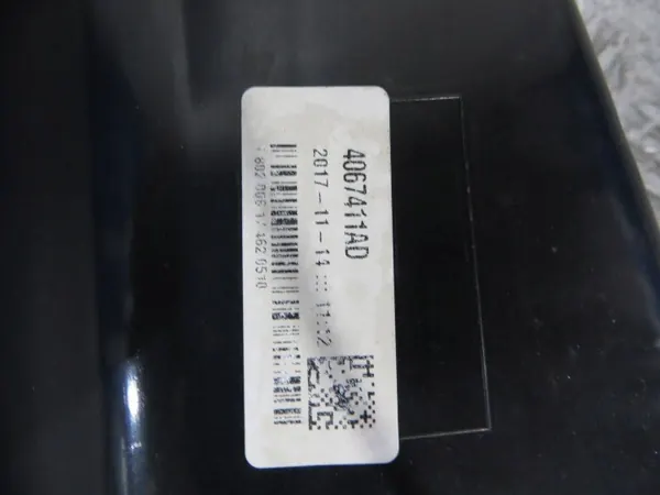 Audi OE 8W0131878BH använt tank - Direkt passform image 5