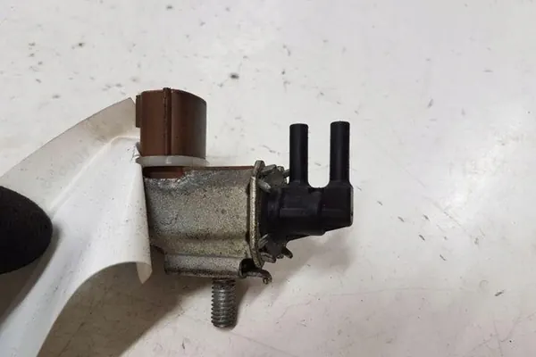 Vacuumklep MAZDA 5 (CR19) 1.8L benzine image 2