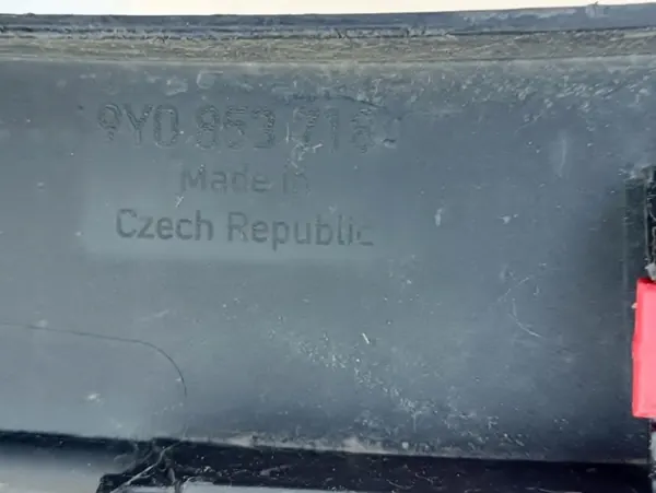 OEM 9Y0853718 Fram stänkskydd höger Porsche Cayenne image 4