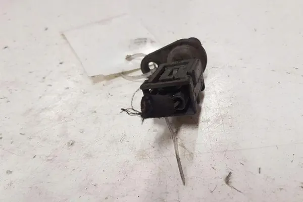 Sensor de posición del árbol de levas FORD TRANSIT 2.2L image 4