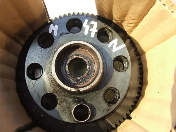 Begagnad BMW vevaxel OEM 11217807188 för 320d M47D20 image 7