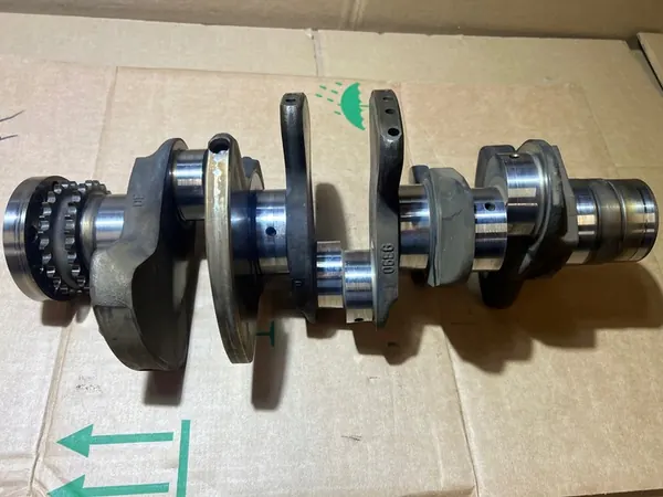 AUDI A6 C6 2.4 Vevaxel 06E101G image 2