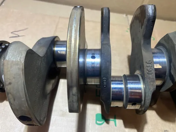 AUDI A6 C6 2.4 Vevaxel 06E101G image 4