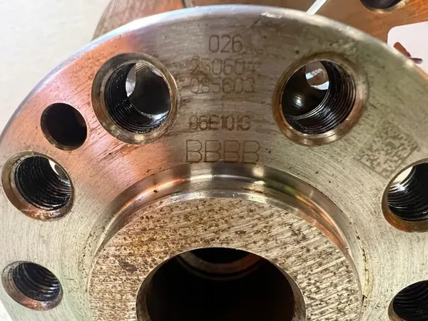 AUDI A6 C6 2.4 Vevaxel 06E101G image 6