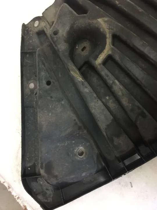 Mercedes Framstötfångare Skydd OEM A2075240930 image 10