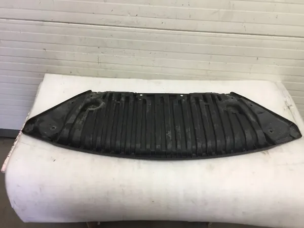 Mercedes Framstötfångare Skydd OEM A2075240930 image 6