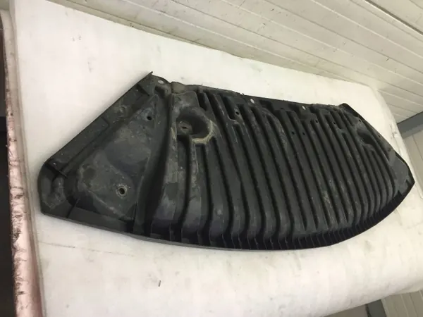 Mercedes Framstötfångare Skydd OEM A2075240930 image 9