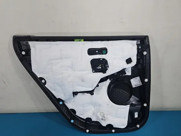 OEM 83302-G4110 Oikea Takaoven Verhoilu Hyundai i30 III image 3