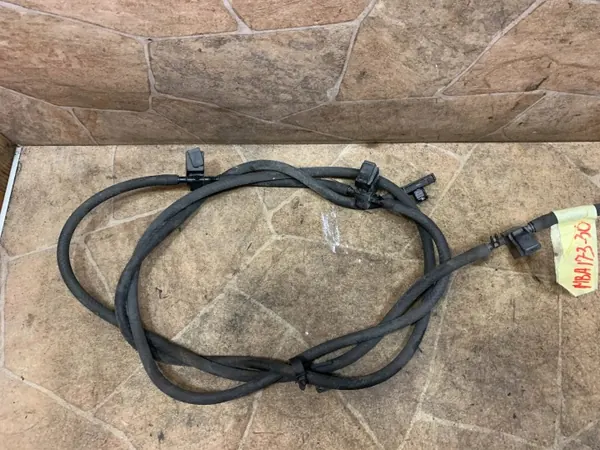 Buse de lave-glace arrière Mercedes-Benz C W204 OEM A2048600492 image 3