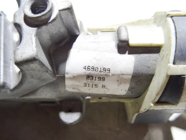 Sytytyskytkin OEM 4690199 Chrysler Voyagerille image 3