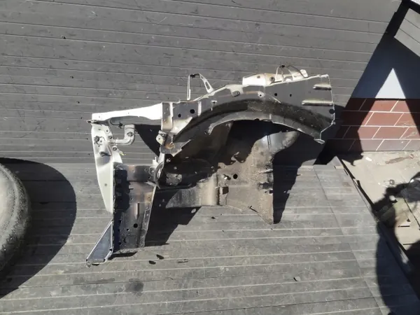 Nissan Pulsar 2018 Subchassi dianteiro esquerdo OEM 751114MD8B image 3
